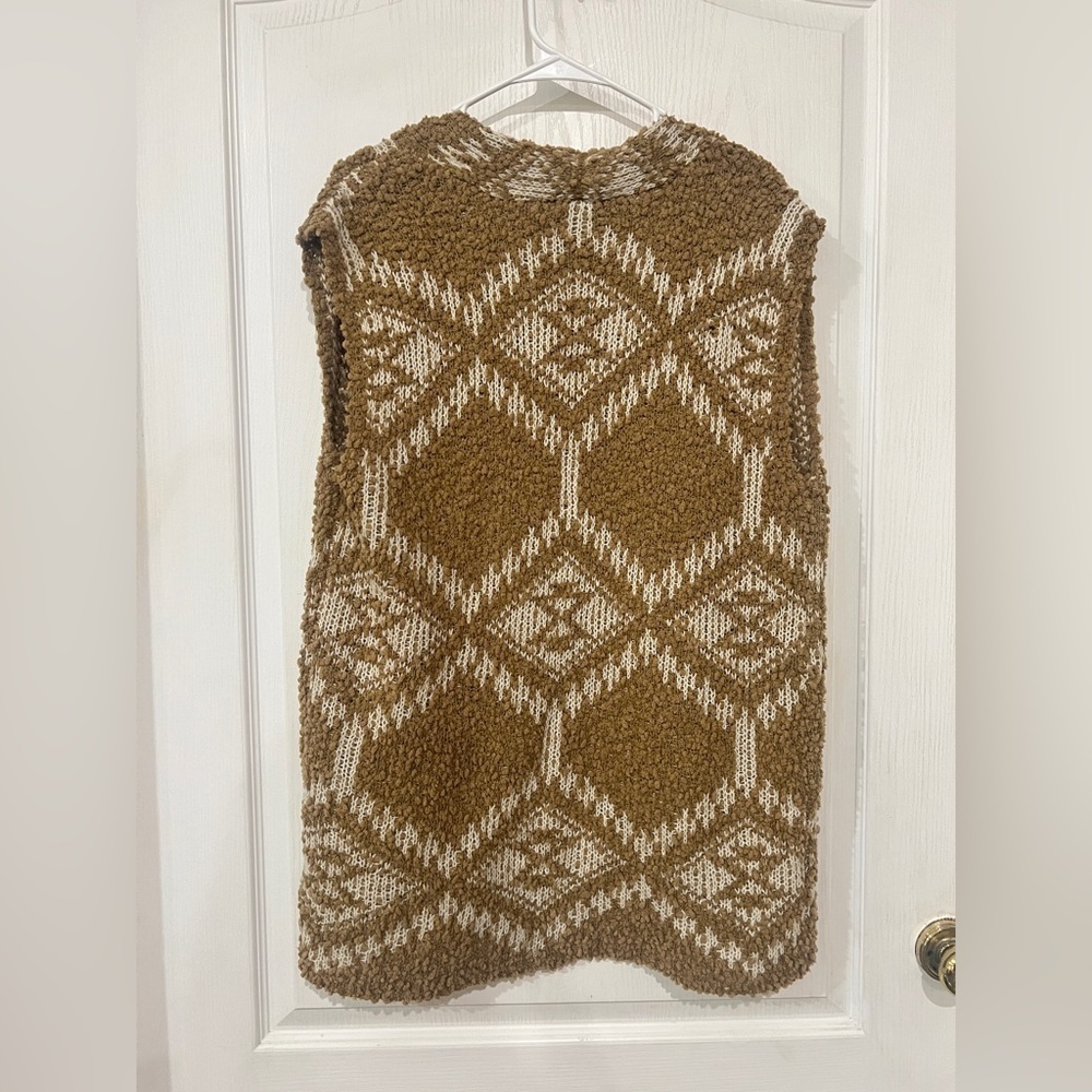 NWT Cato Knit Vest - Picture 4 of 4